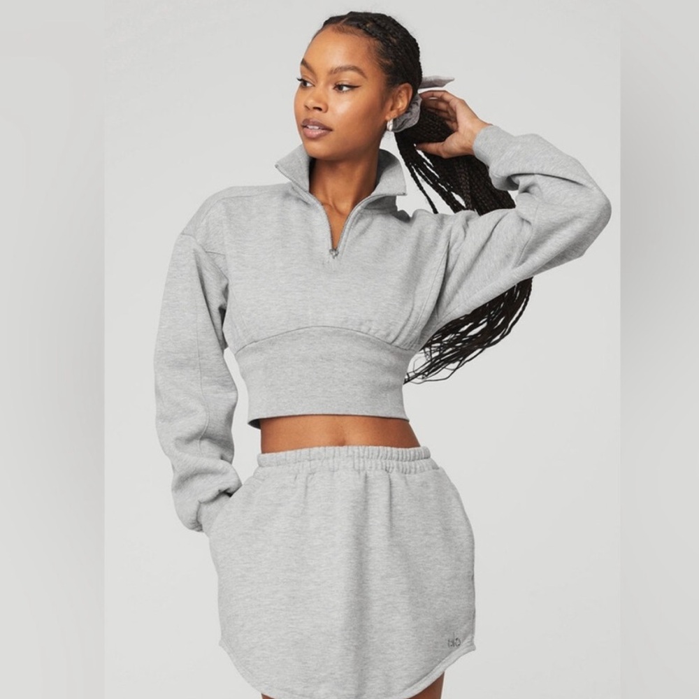 Alo gray cropped quarter zip sweatshirt